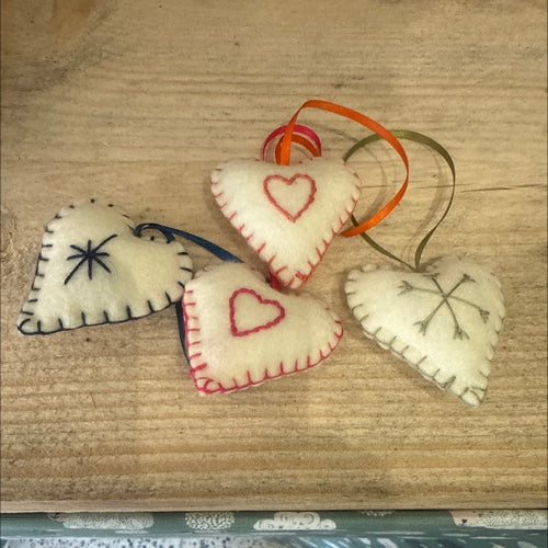 Felt Hearts